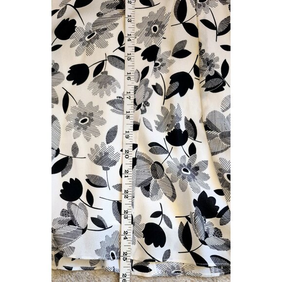 Jones New York 100% Silk Grey Floral Flowy Knee Length Skirt size 18 EUC - Picture 11 of 12